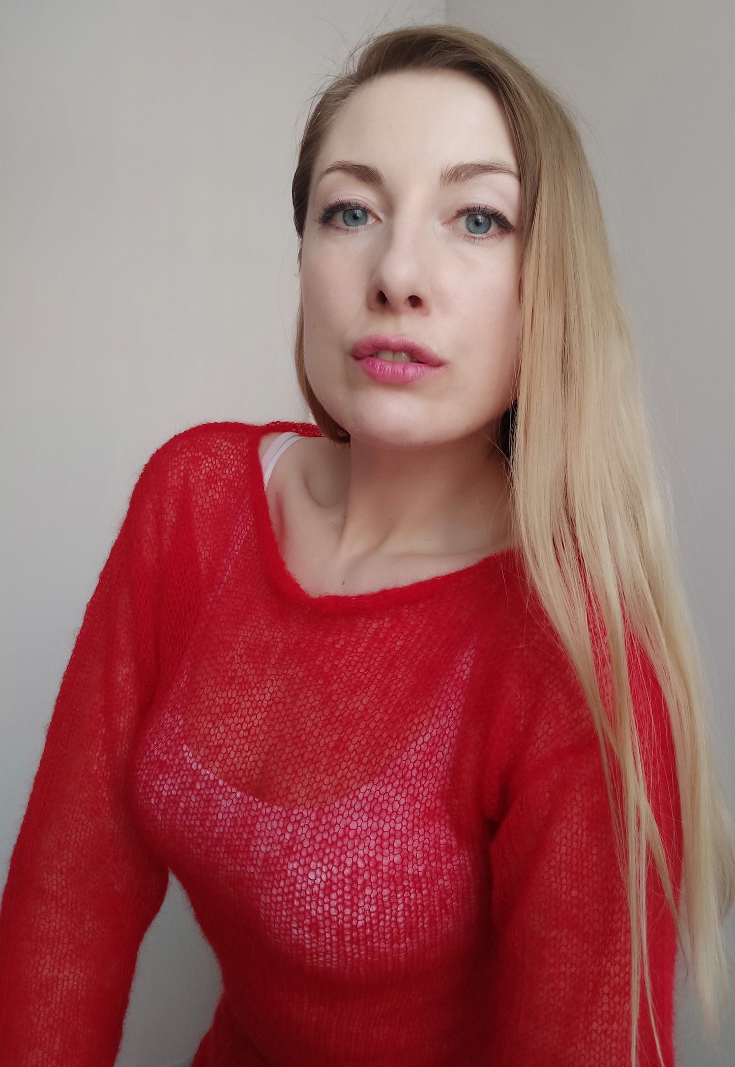 Red Mohair Sweater M size Lightweight Thin Spring Summer