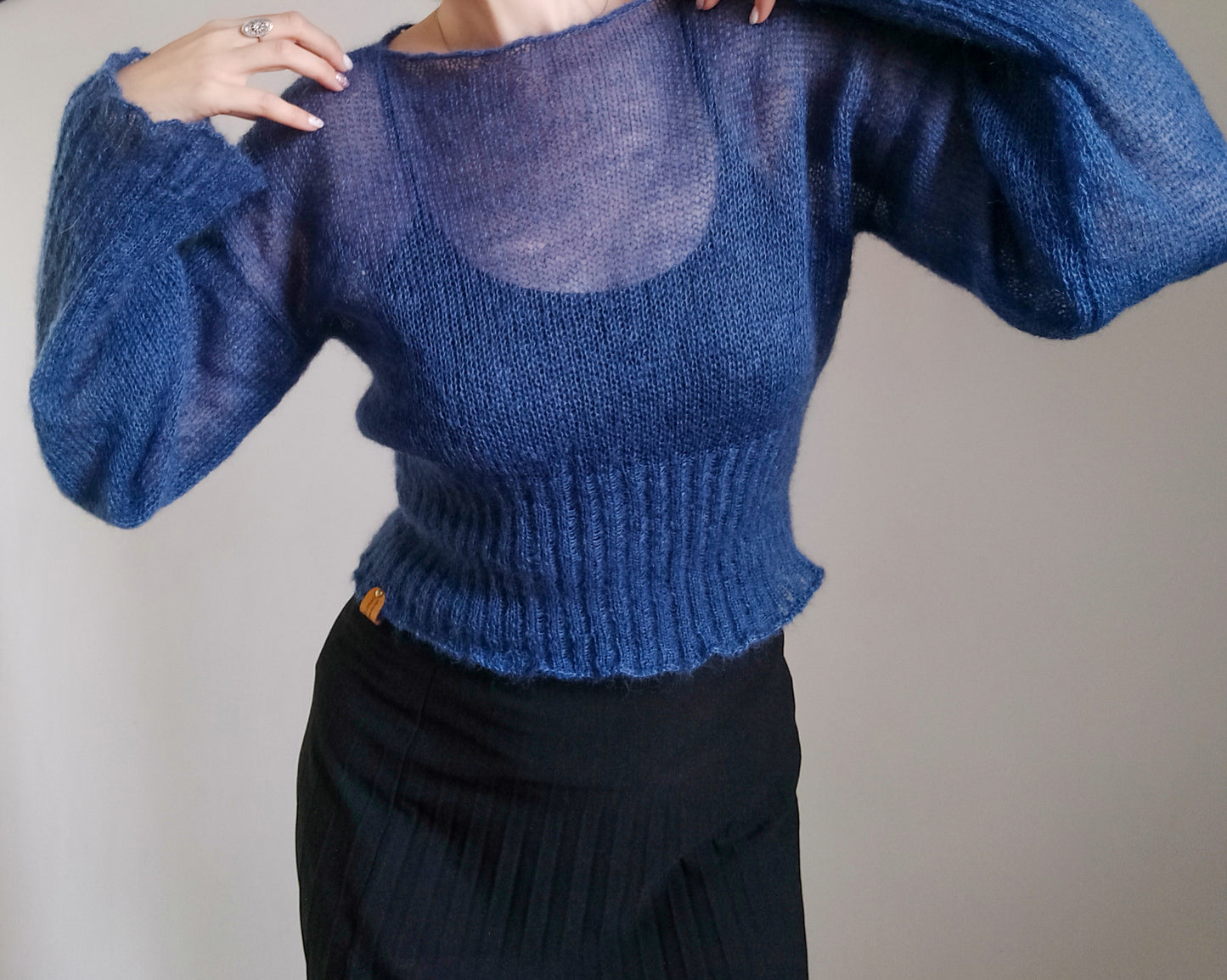 Ribbed Waist Balloon Sleeves Dark Blue Mohair&Silk Sweater All Seasons Soft Lightweight Short
