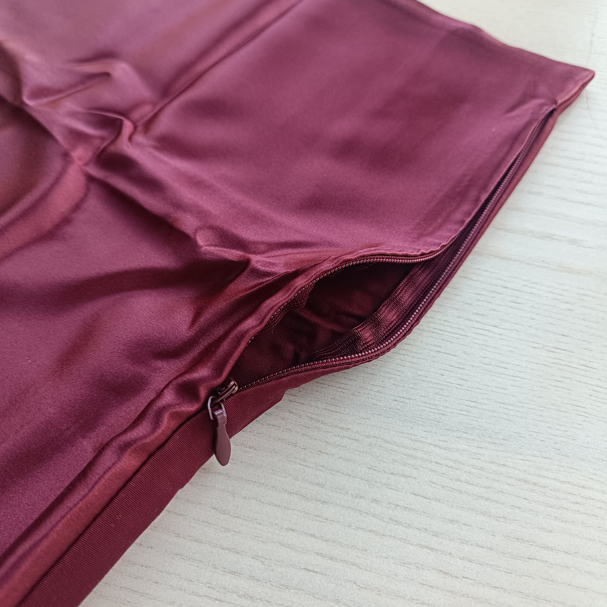 Claret Silk pillowcase