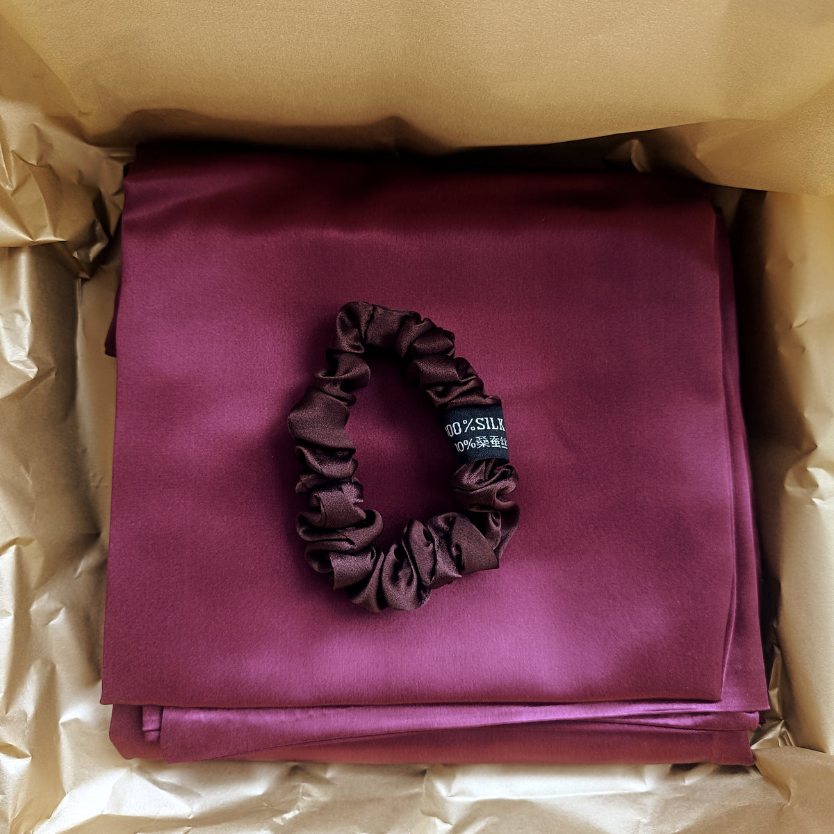 Bordo 100% Mulberry Šilko Pagalvės Užvalkalas (22 momai), Dviejų Vienetų Rinkinys ir 100% Šilko Plaukų Gumelė