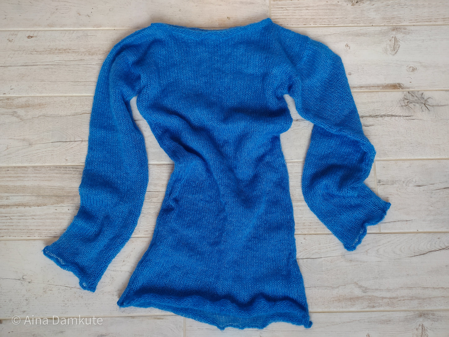 Blue Mohair&Silk Sweater M size Lightweight For All Seasons Soft Non-itchy Warm For all Occasions