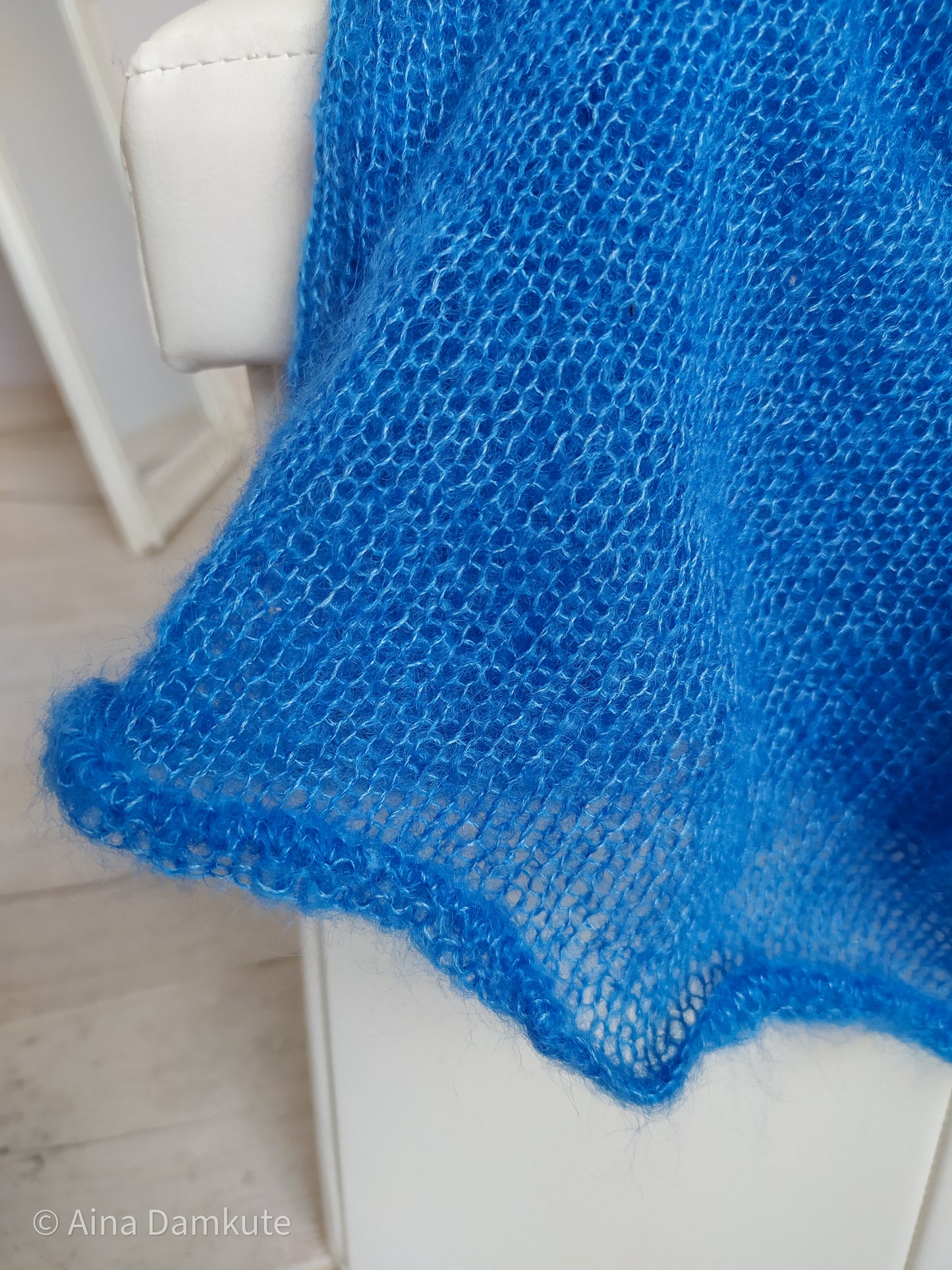 Blue Mohair&Silk Sweater M size Lightweight For All Seasons Soft Non-itchy Warm For all Occasions