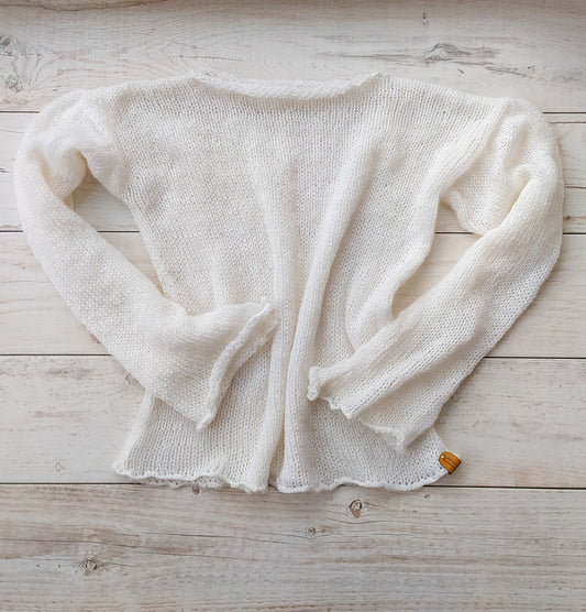 White Exceptionally Soft Loose Sweater Warm and Comfortable Pullover Wide Sleeves Non-itchy